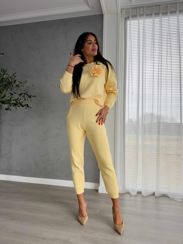 Komplet DELANI LONG – bananowy