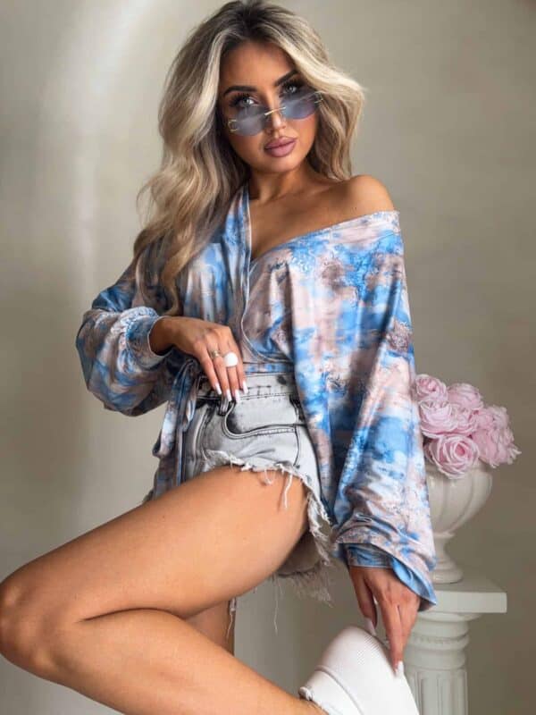 Bluzka KAIRA print ornament – blue