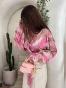 Bluzka KAIRA print ornament – różowy