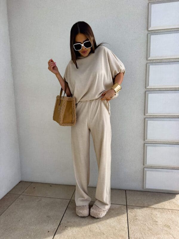 Komplet LUXE prążek – jasny beż