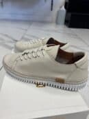 Trampki Boccato 272.402 śmietankowe