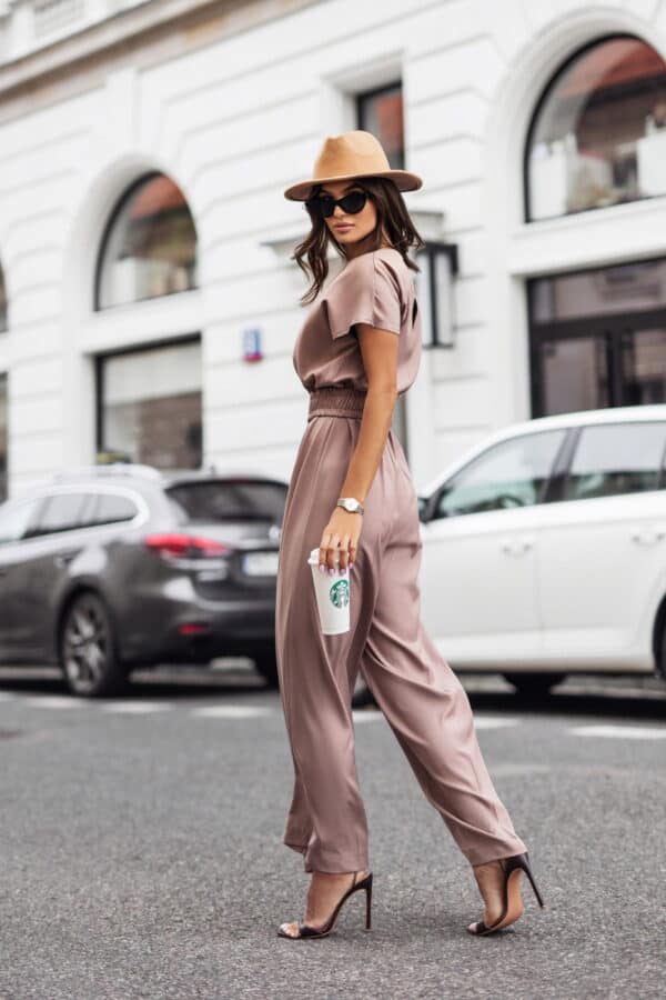 Kombinezon damski Hanna z szerokimi nogawkami złoty pasek fango