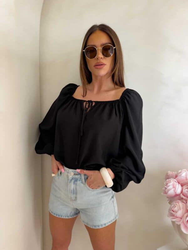 Bluzka LAURA – czarna