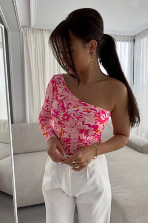 Bluzka CINTIA print - różowa