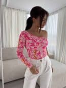 Bluzka CINTIA print - różowa