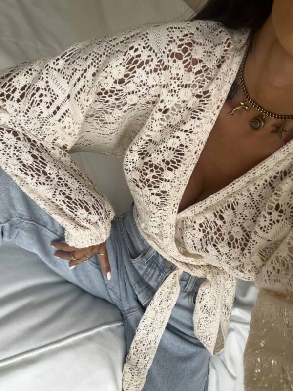 Kimono AŻUROWE kwiatuszki - jasny beż Kimono AŻUROWE kwiatuszki - jasny beż