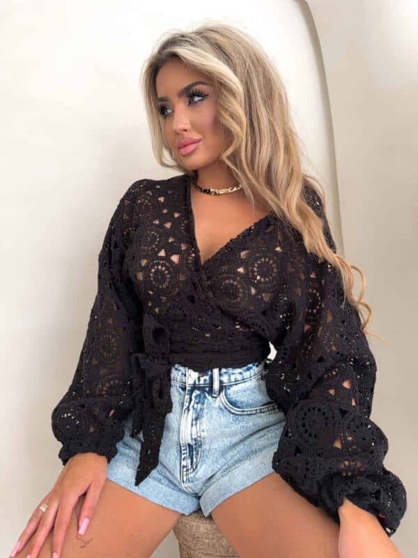 Kimono AŻUROWE koła - czarne Kimono AŻUROWE koła - czarne