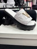 Klapki damskie Boccato 977 321 białe