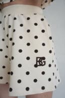 Szorty damskie w kropki waniliowe - czekoladowe - BG Piano