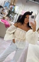 Bluzka hiszpanka MISS print kwiatuszki – ecru Bluzka hiszpanka MISS print kwiatuszki – ecru