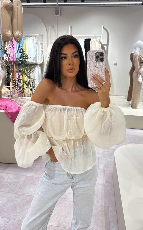 Bluzka hiszpanka MISS print kwiatuszki – ecru Bluzka hiszpanka MISS print kwiatuszki – ecru