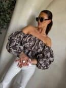 Bluzka hiszpanka MISS print ornament – kawowy Bluzka hiszpanka MISS print ornament – kawowy