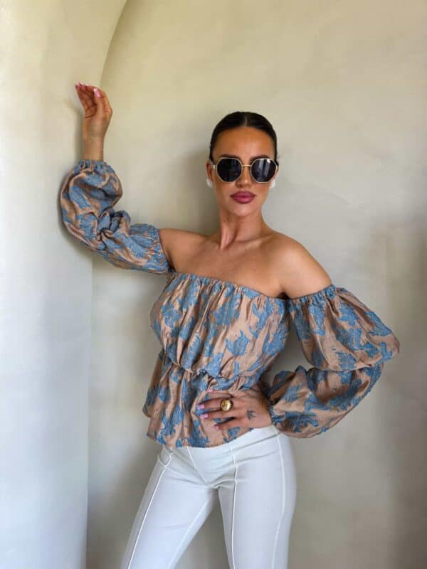 Bluzka hiszpanka MISS print ornament – blue