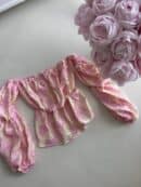 Bluzka hiszpanka MISS print ornament – różowy