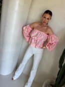 Bluzka hiszpanka MISS print ornament – różowy