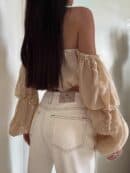 Bluzka hiszpanka MISS print kwiatuszki – beżowe Bluzka hiszpanka MISS print kwiatuszki – beżowe