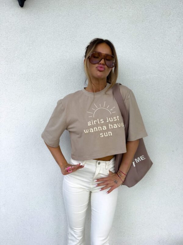 T-shirt HAVE SUN – ciemny beż