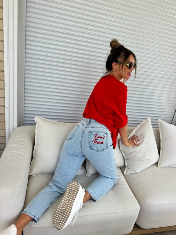 Jeansy MOM FIT DON'T TOUCH – jeansowe Jeansy MOM FIT DON'T TOUCH – jeansowe