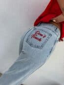 Jeansy MOM FIT DON'T TOUCH – jeansowe Jeansy MOM FIT DON'T TOUCH – jeansowe